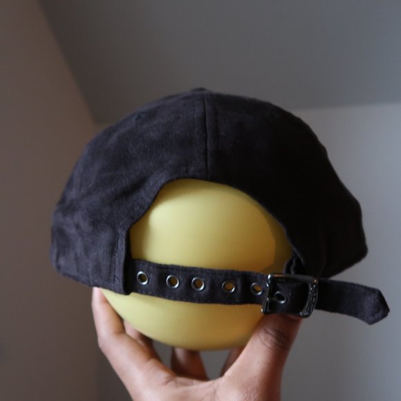 New Era  Chicago Bulls Windy City Hardwood Classics Buckleback Hat - Picture 3 of 5